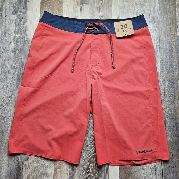 Patagonia Hydro Series Boardshorts NEW Men's 30 Style 86480 Red - Picture 1 of 7